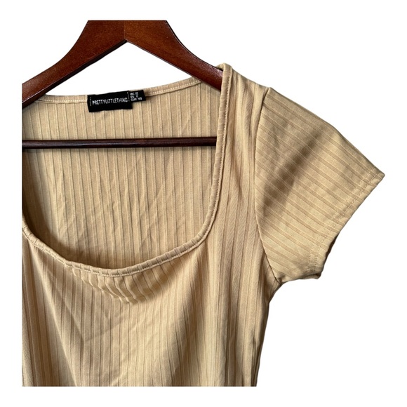 🔹5/$25🔹 PrettyLittleThing Wide Rib Square Neck Short Sleeve Bodysuit Stone. Sz 8 - Picture 4 of 11